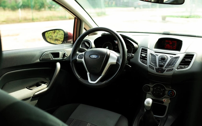 Ford Fiesta cena 13500 przebieg: 178300, rok produkcji 2010 z Poznań małe 191